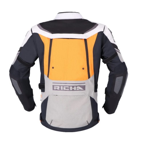 Richa Infinity II Advent Orang1.jpg