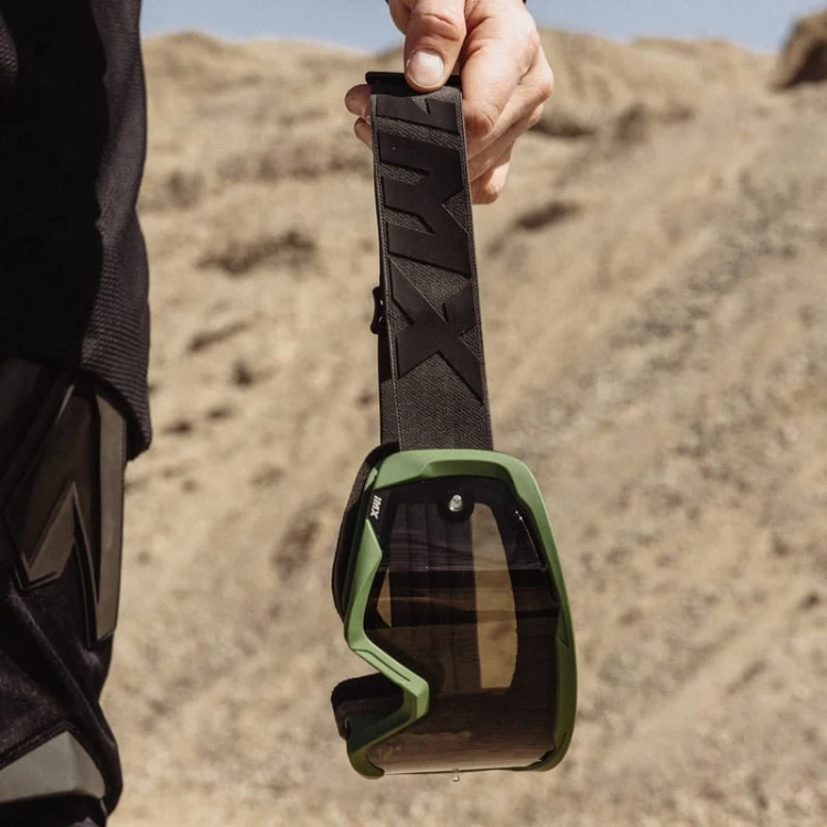 GOGLE IMX ENDURANCE FLIP GREEN MATT-BLACK#2.jpg