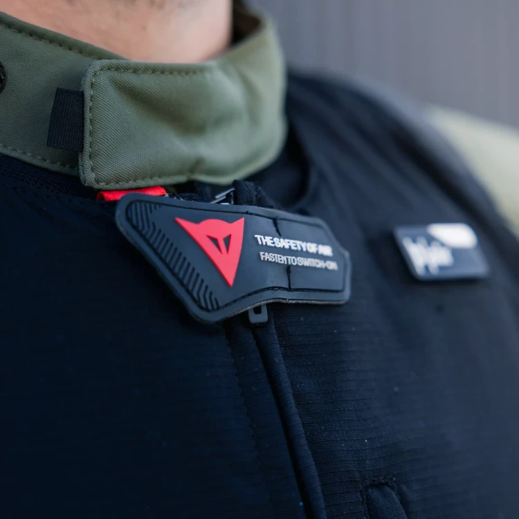 Kamizelka Dainese Smart Air BlacK 6.webp