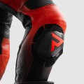 REBELHORN INFERNO RED FLUO SPODNIE MOTOCYKLOWE SKÓRZANE  11.jpg