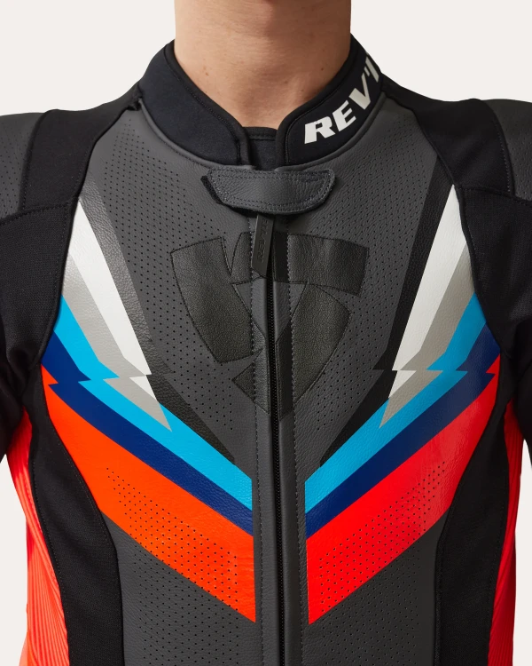 KOMBINEZON REV'IT QUANTUM 3 1PC RED BLACK  2.jpg