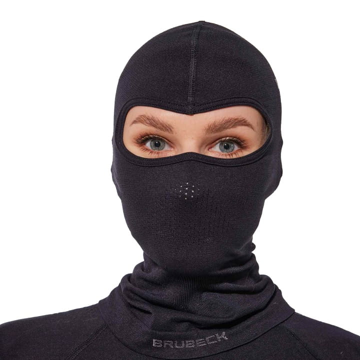 Kominiarka-chlodzaca-Brubeck-Cooler-czarna-L-XL-Model-Cooler.jpg