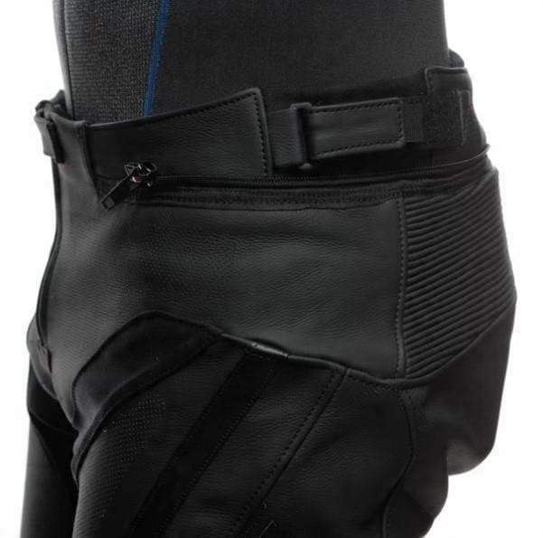 Spodnie skóra Dainese DELTA 4 BLK 4.jpg