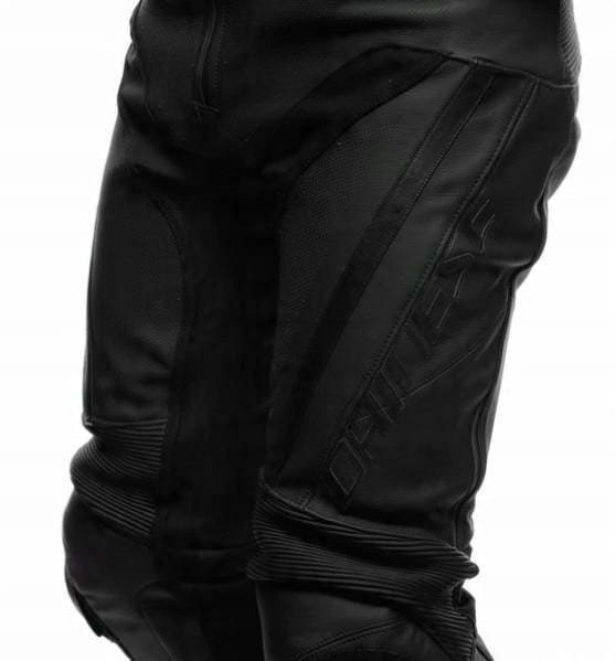 Spodnie skóra Dainese DELTA 4 BLK 5.jpg