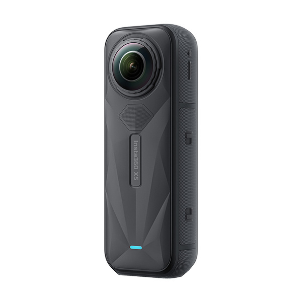 Kamera Insta360 X5 4.jpg
