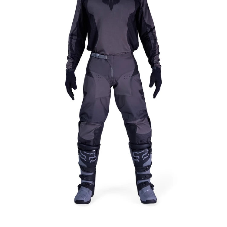 SPODNIE FOX 180 SHIELD BLACK 3.jpg