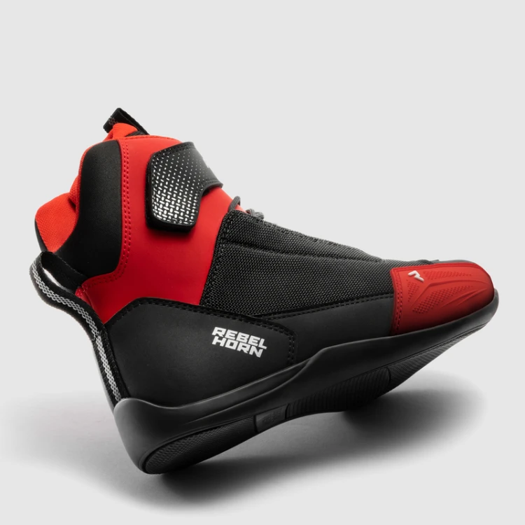 REBELHORN SWIFT BLACK RED BUTY MOTOCYKLOWE KRÓTKIE