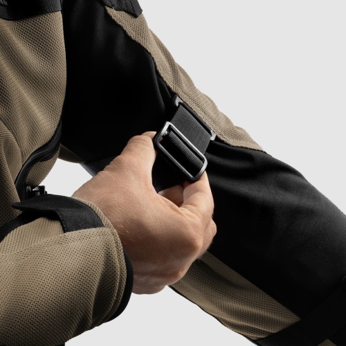 REBELHORN SCANDAL 3 DESERT BLACK RED KURTKA MOTOCYKLOWA TEKSTYLNA 7.jpg