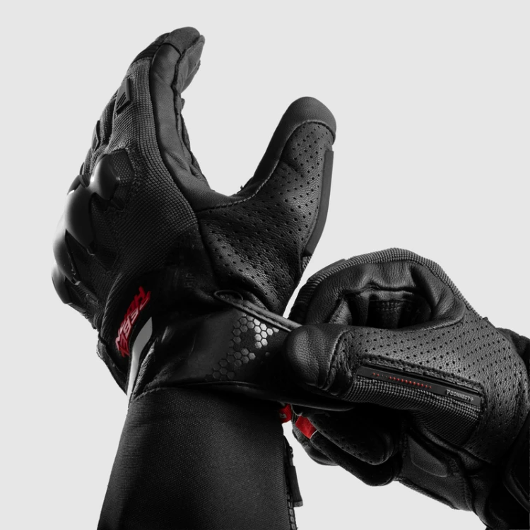 RĘKAWICE REBELHORN DEFENDER BLACK RED