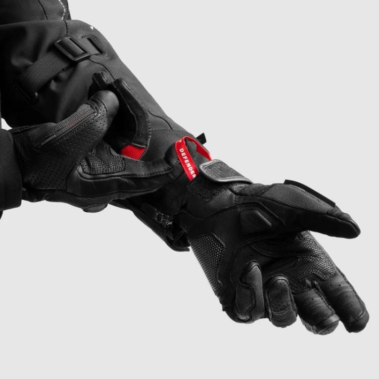 RĘKAWICE REBELHORN DEFENDER BLACK RED 2.jpg