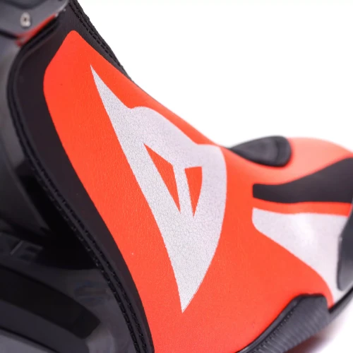 Buty Dainese Axial 2 BLACK RED FLUO4.webp