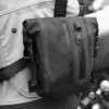 OXFORD AQUA L1 LEG BAG 1L TORBA MOTOCYKLOWA NA UDO NOGĘ2.jpg
